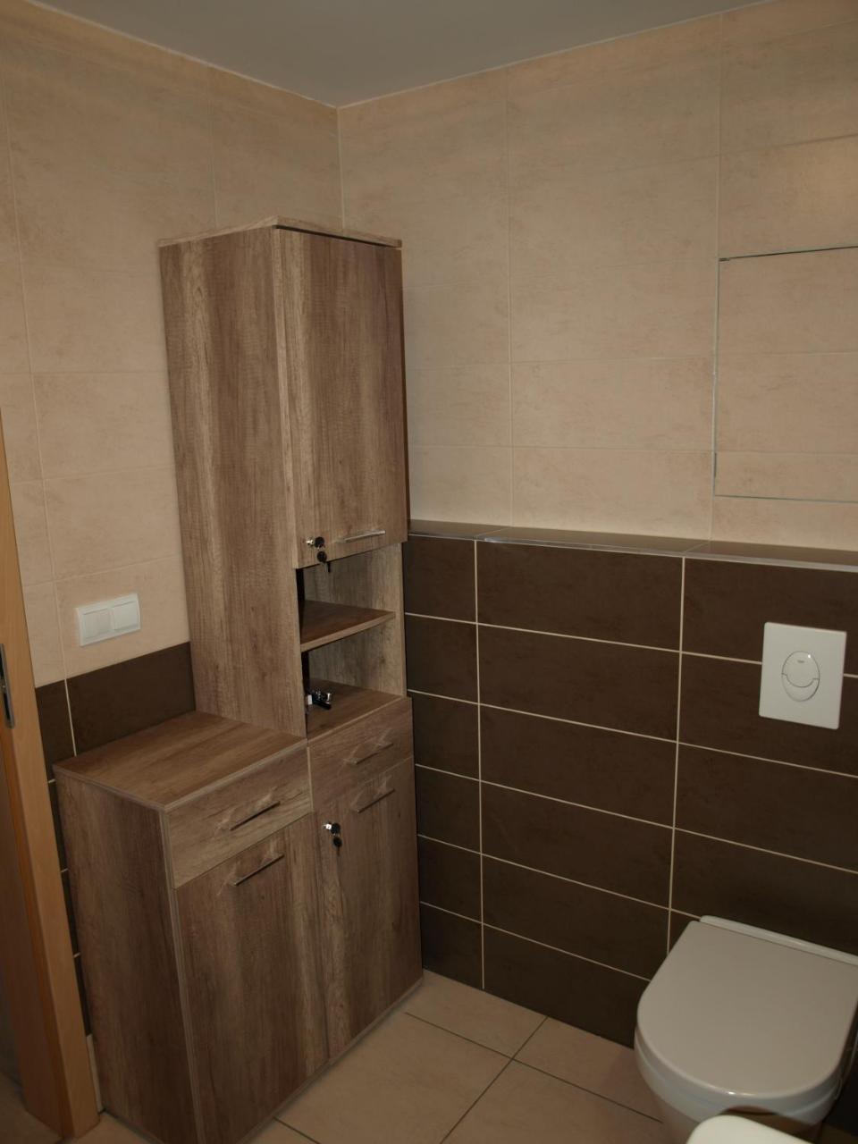 Apartman Self Check In/Out Врхлаби Экстерьер фото